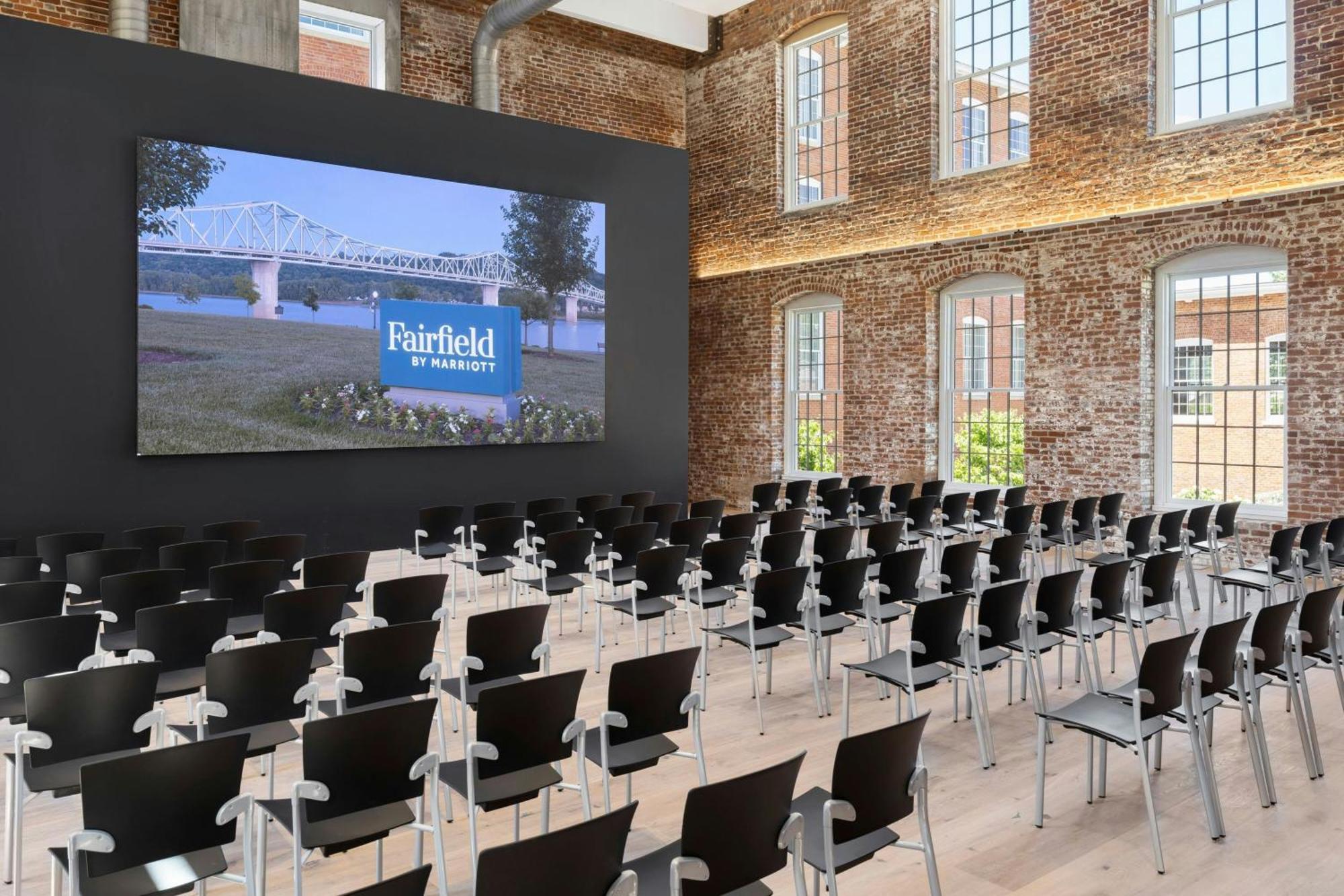 Fairfield Inn & Suites Madison Historic Eagle Cotton Mill Экстерьер фото
