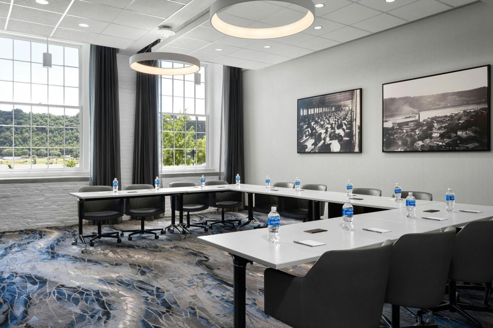Fairfield Inn & Suites Madison Historic Eagle Cotton Mill Экстерьер фото