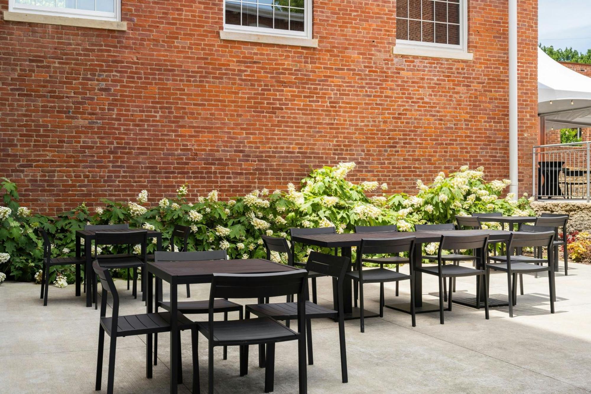 Fairfield Inn & Suites Madison Historic Eagle Cotton Mill Экстерьер фото