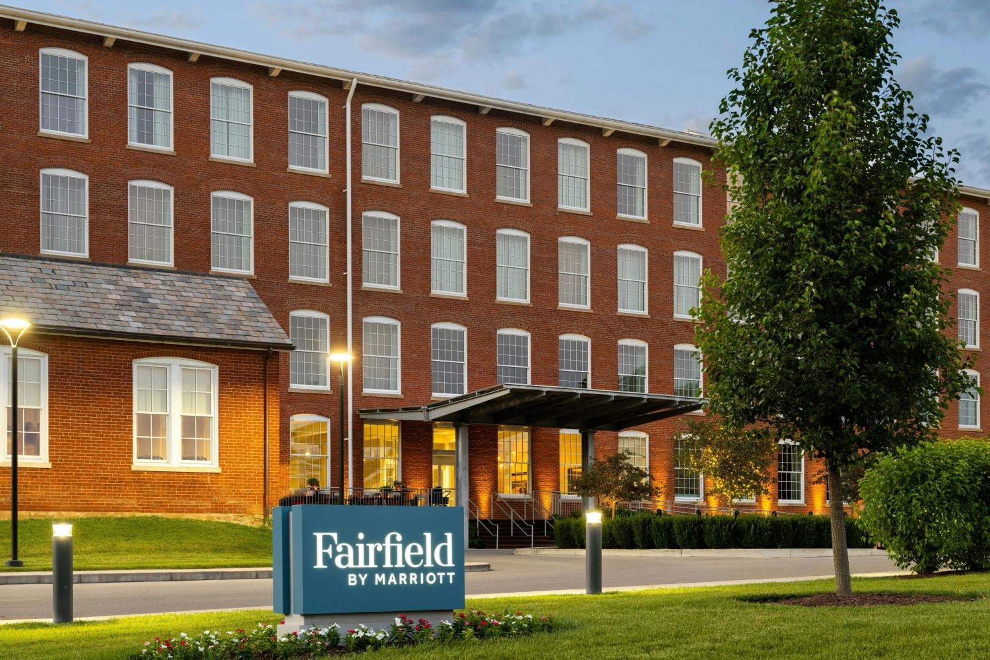 Fairfield Inn & Suites Madison Historic Eagle Cotton Mill Экстерьер фото